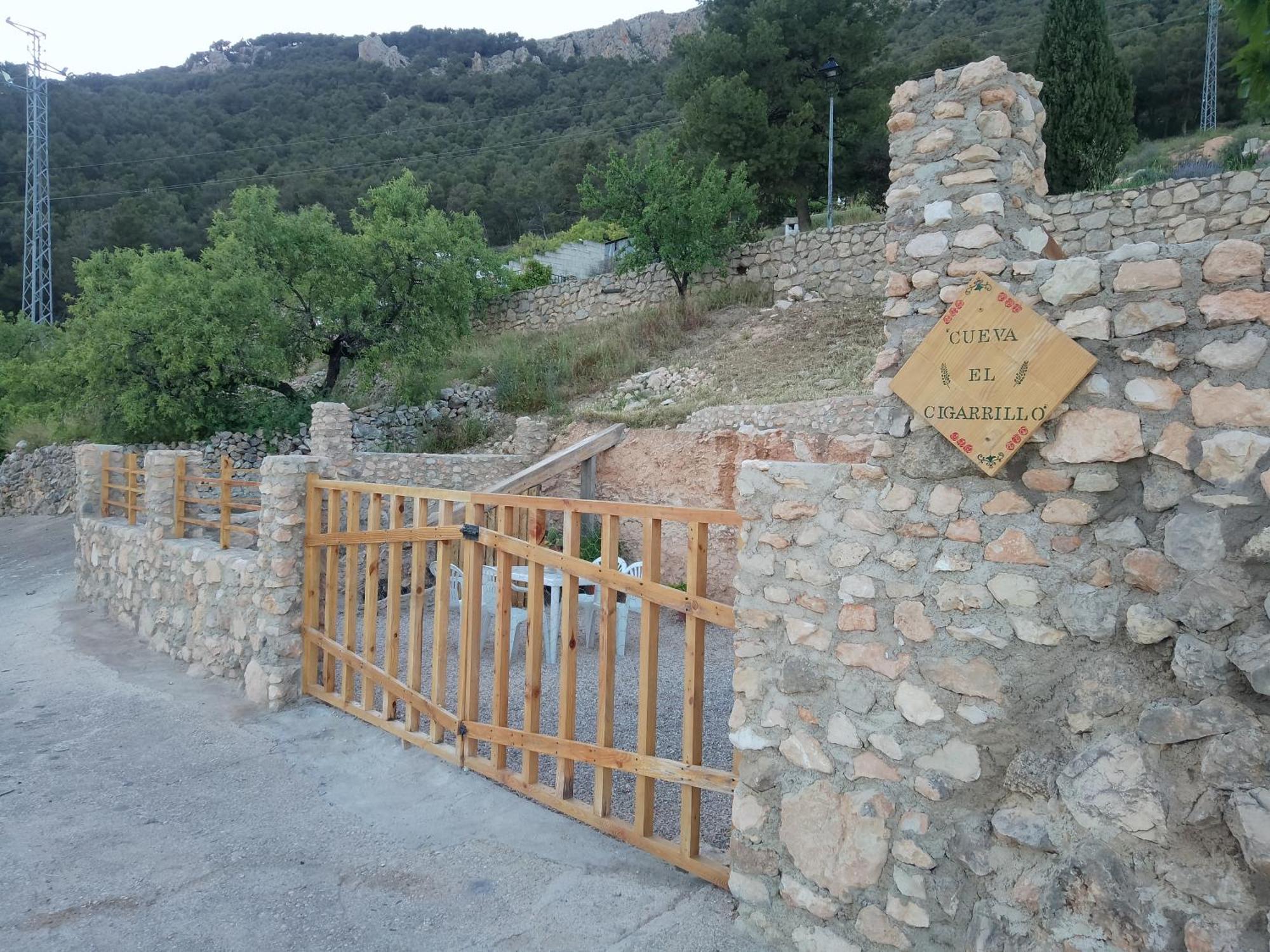 PegalajarCasa/Cueva El Cigarrillo别墅 外观 照片